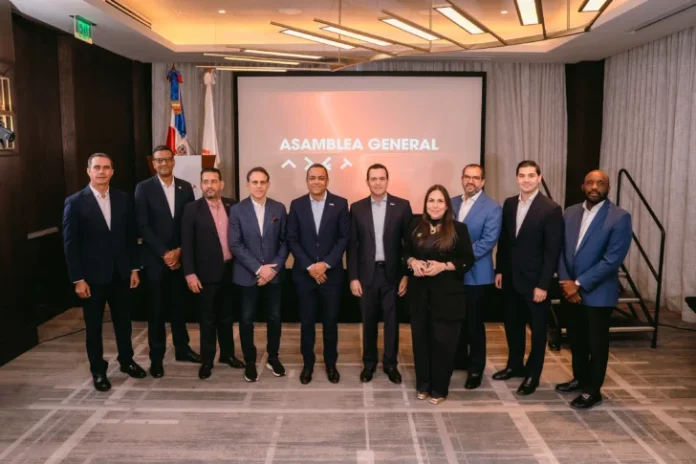 Miembros-de-la-Junta-Directiva-de-ADOFINTECH-728x485