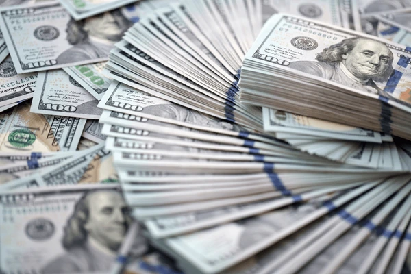 very-big-amount-us-hundred-600nw-2408059091